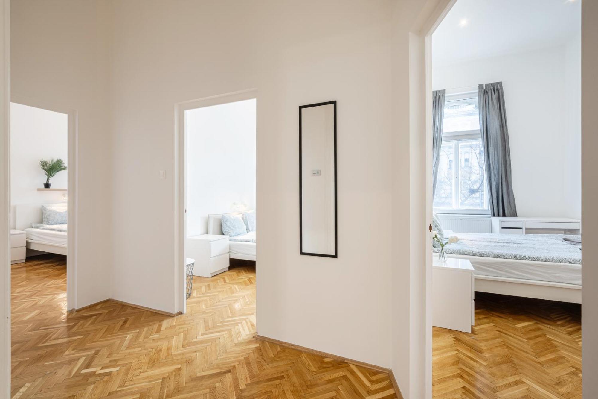 Luxurious Downtown Family Suite ブダペスト エクステリア 写真
