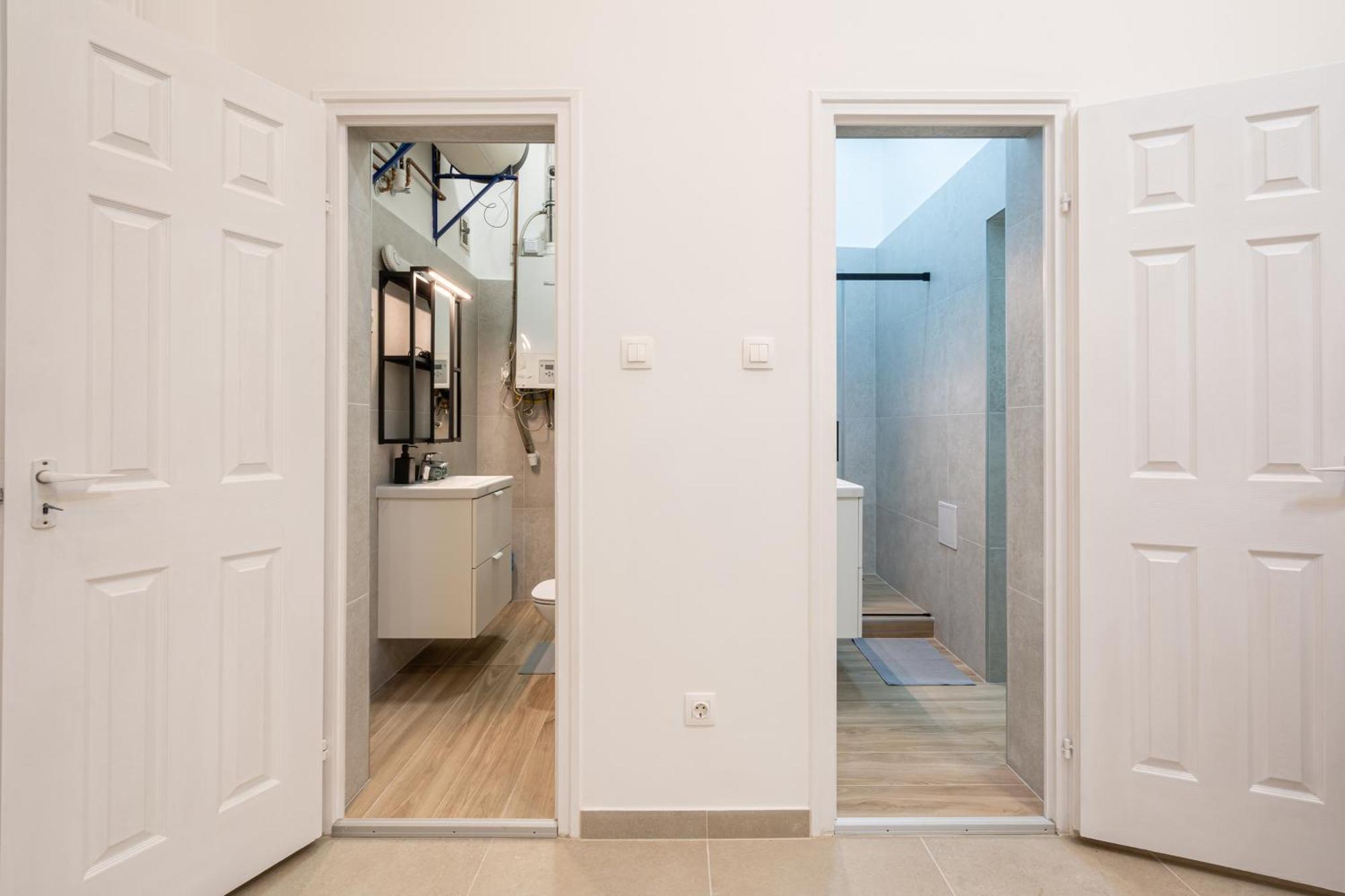 Luxurious Downtown Family Suite ブダペスト エクステリア 写真